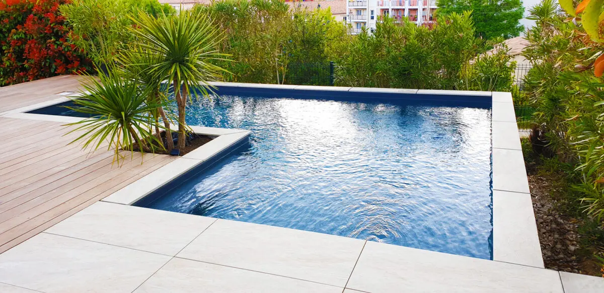 Rénovation et réparation de piscine en béton Var et Bouches-du-Rhône