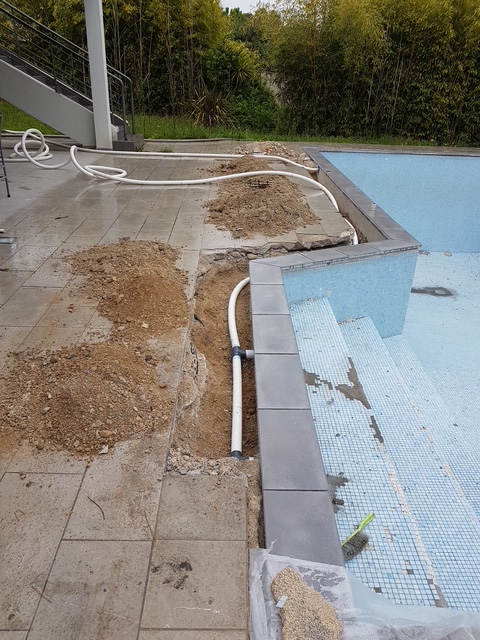 changement integral des canalisation d'une piscine privee à marseille 13012